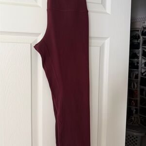 Lululemon Burgundy Leggings 21"